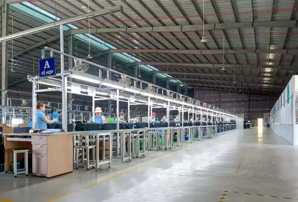 hisoair vietnam factory assembly line – precision in air purifier manufacturing 2