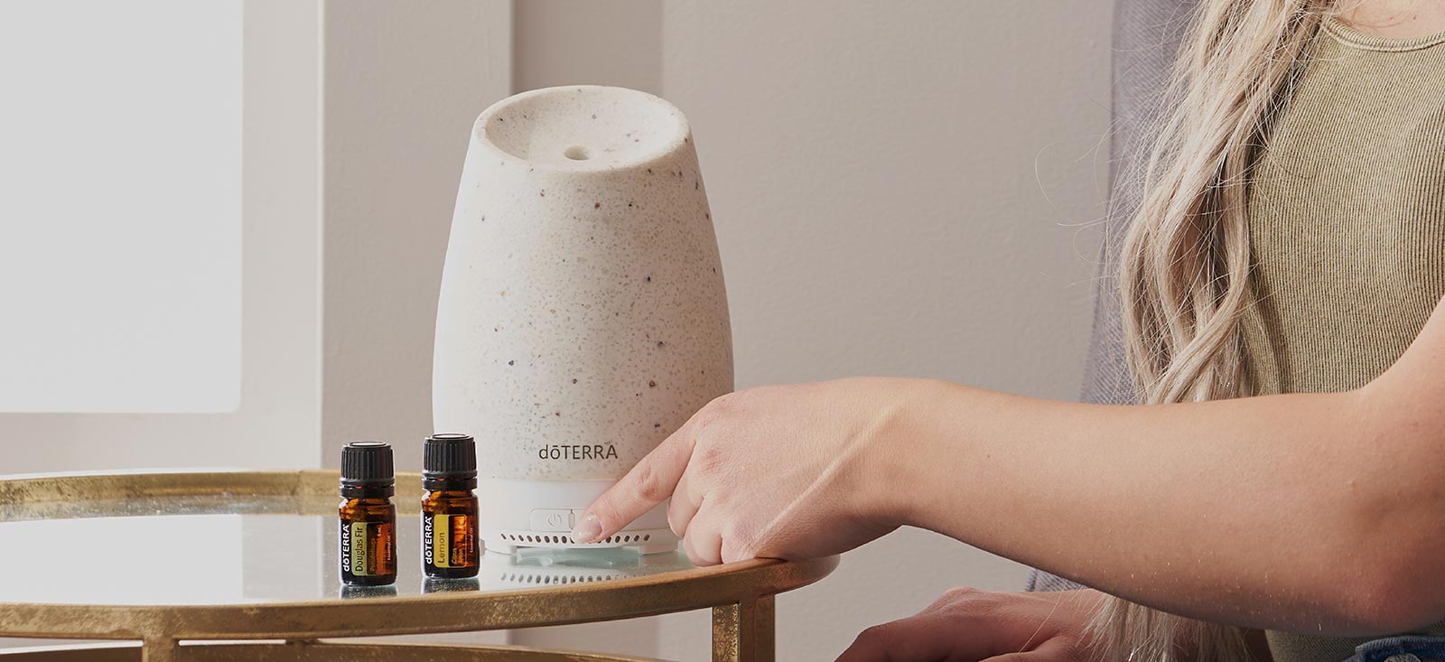 dōterra roam diffuser header